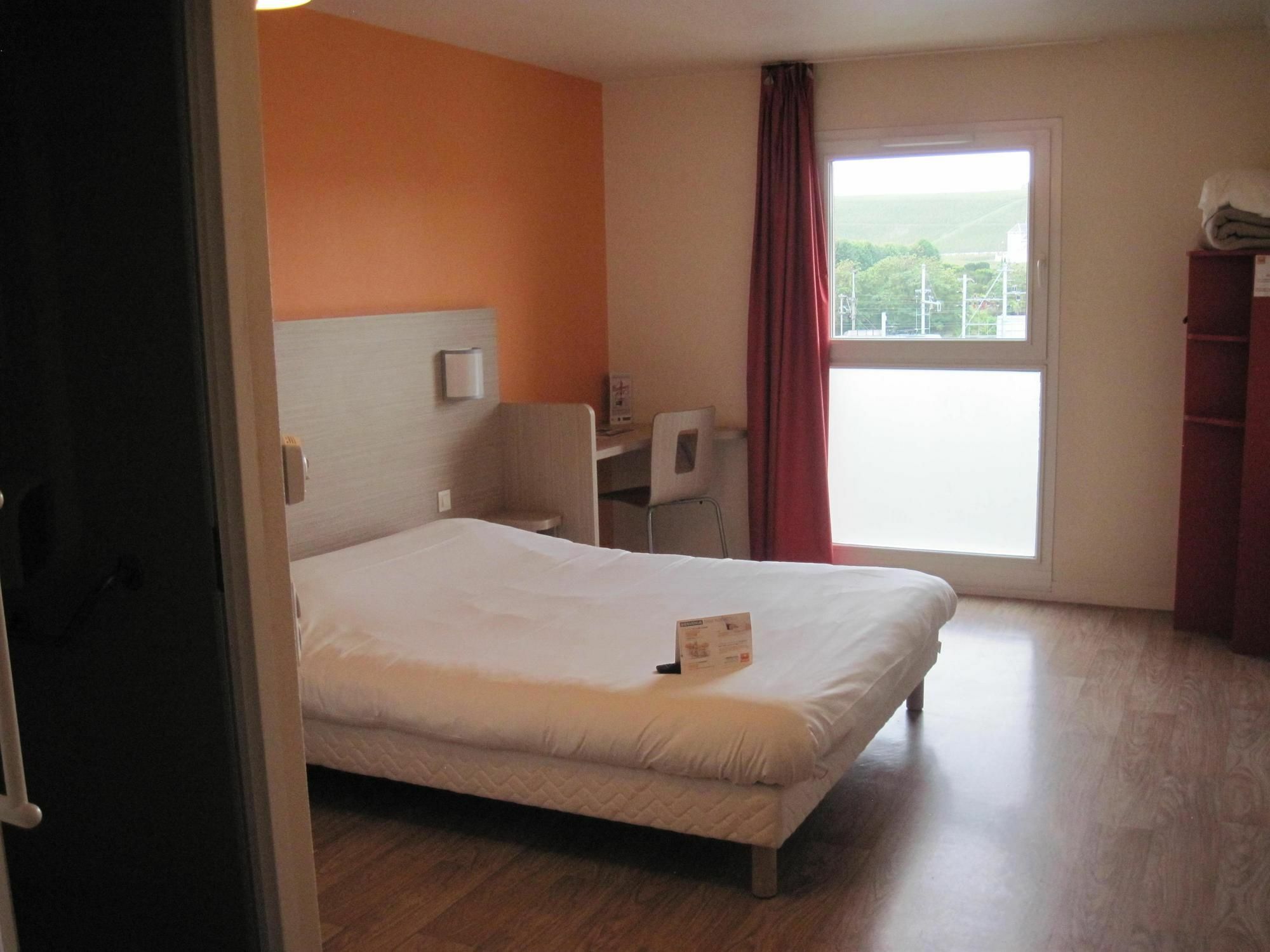 Hotel Première Classe *